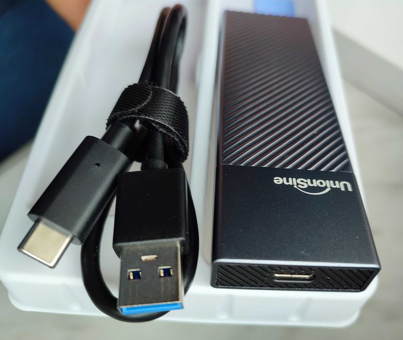 WD Blue SATA SSD 2TB. Dysk M.2 SATA + obudowa do dysku m.2.