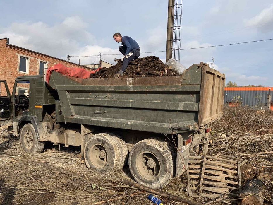 Вивіз сміття, землі, хламу. Доставка щебня, піску, буд матеріалів.