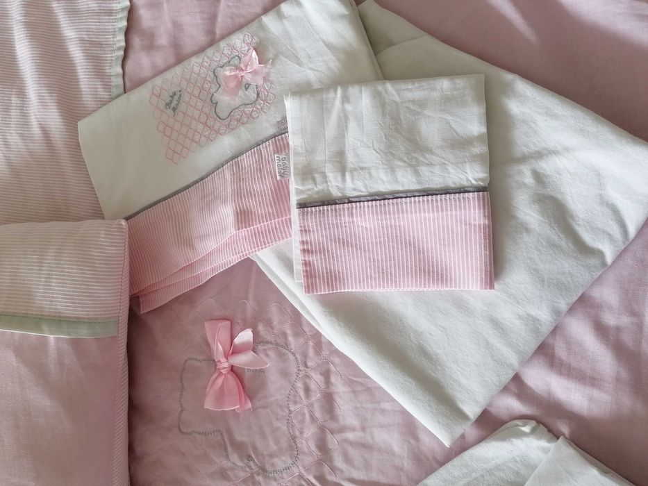 Conjunto roupa cama bebé