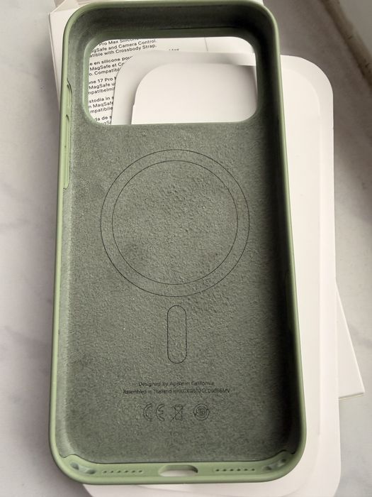 Iphone 17 Pro Max Oryginalny Apple sillicone case Light Moss zielony