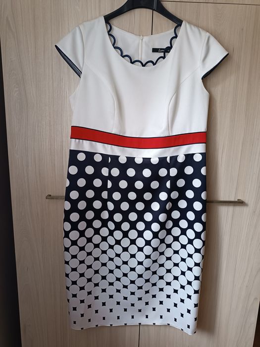 Elegancka sukienka