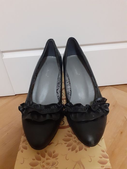 Buty na wiosnę półbuty clara barlson rozm 38