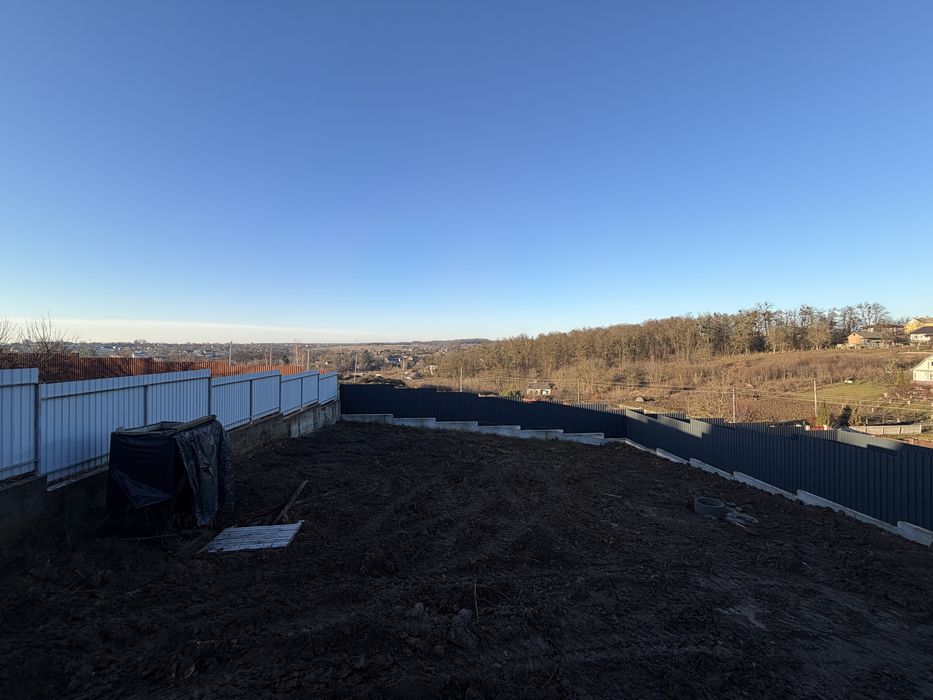 Продаж будинку в стилі хай-тек