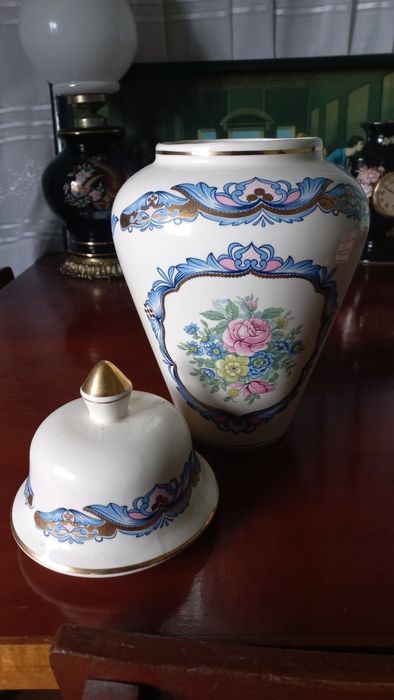 Pote florido vintage