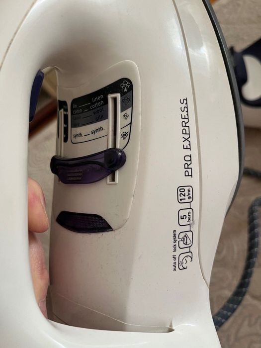 Праска та парогенератор Tefal