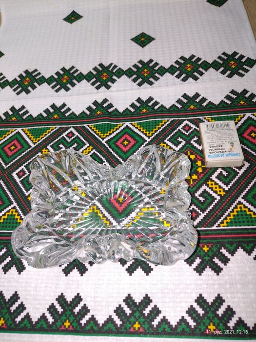 Пепельница хрустальная новая