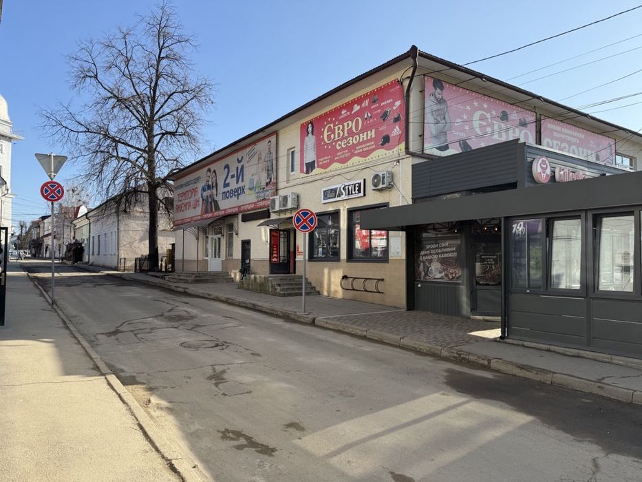 Здаєтья приміщення фасад Сторожинець