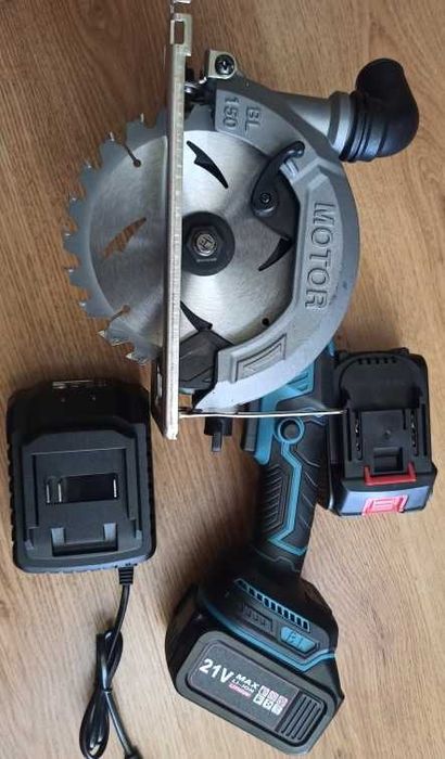 Piła tarczowa 6" / 150mm/ 2 aku 3Ah