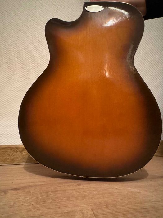 Gitara Defil Jazz