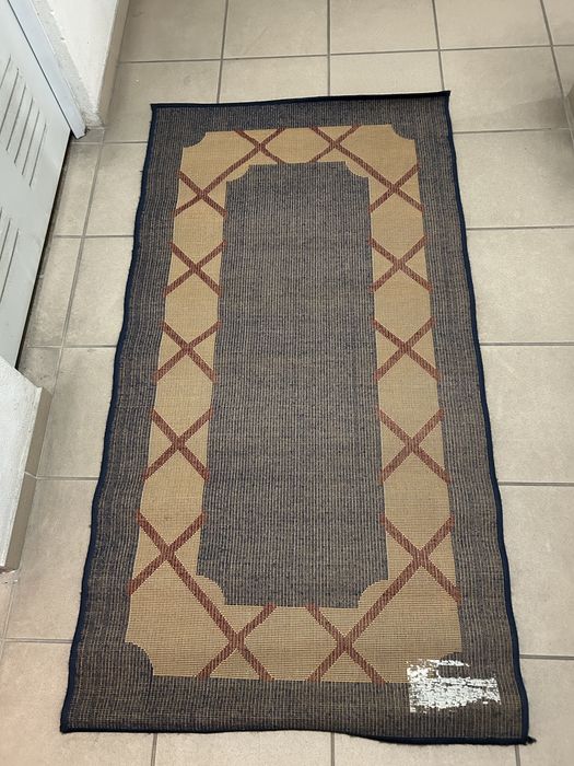 Tapete para sala ou para quarto de estudante