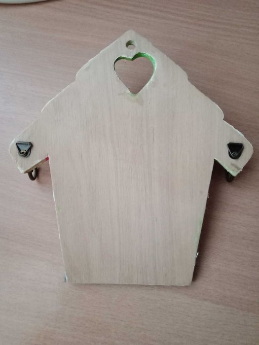 Ключница настенная. Дерево.