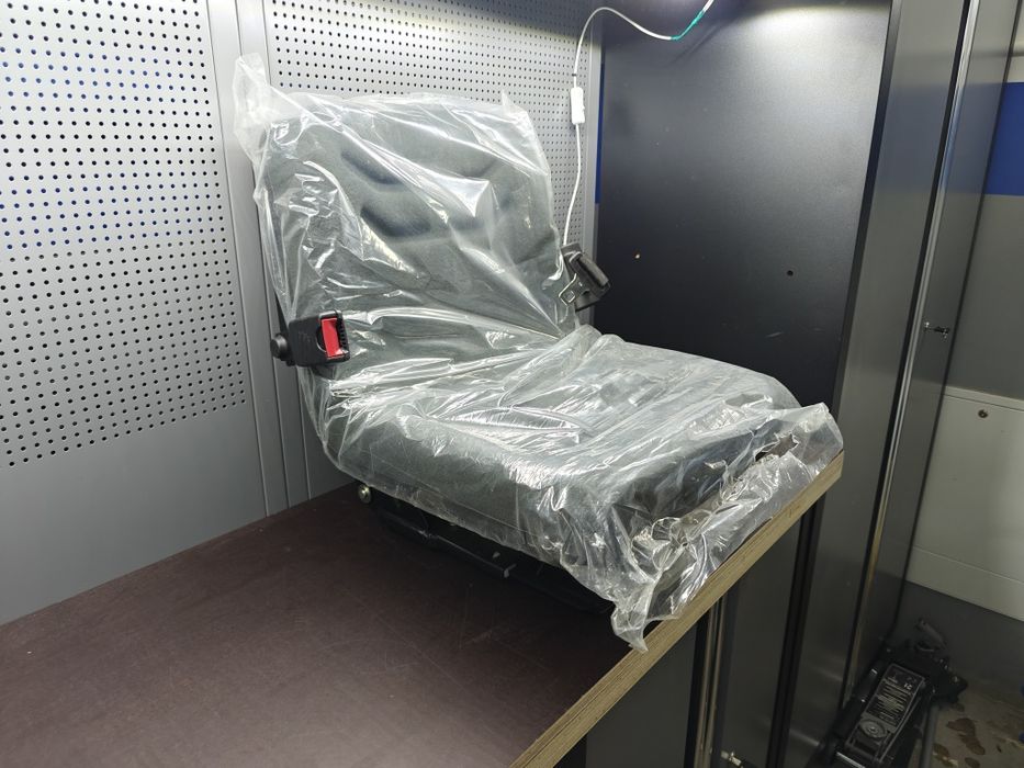 Fotel do ciągnika sadowniczego, siedzenie, wąskie, NOWE