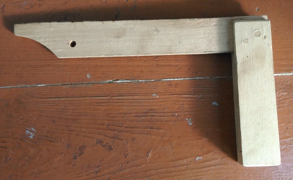 Новый деревянный столярный поверочный угольник производства СССР.