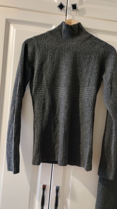 Piękny komplet z wełną r.M