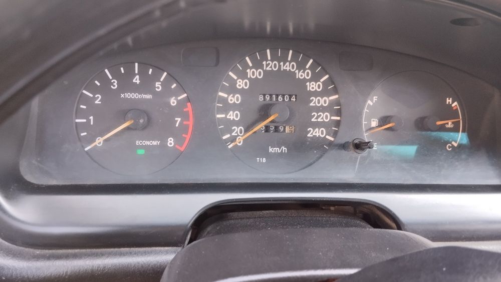 Продам Toyota Carina