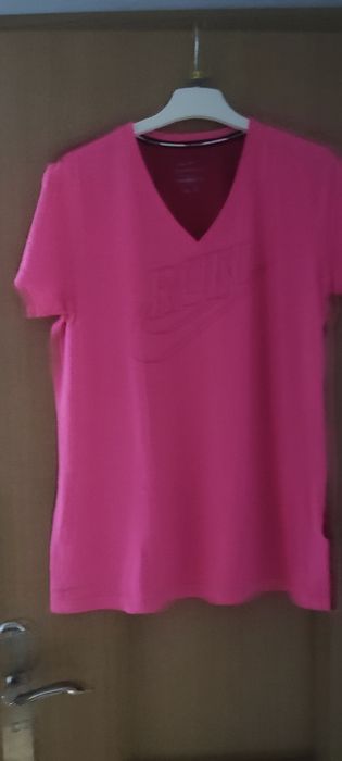 T-shirt sportowy damski