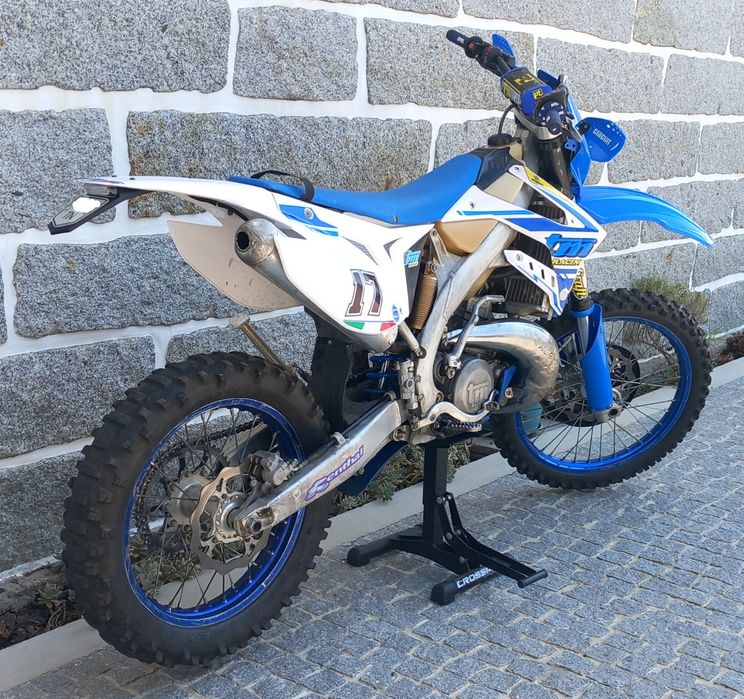 Tm  En250 2t 2017