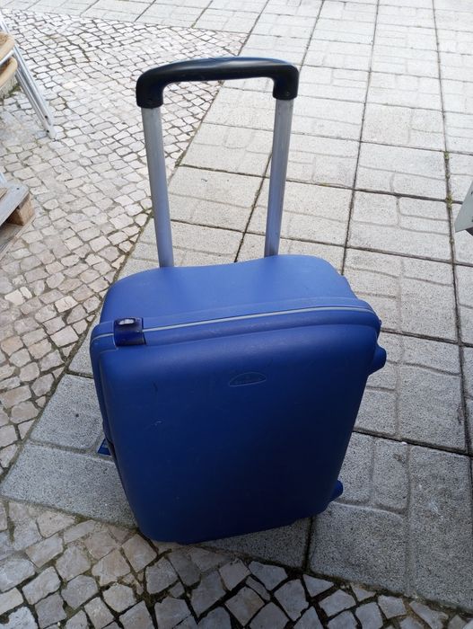 Malas de viagem usadas