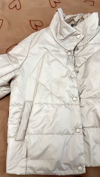 Куртка бежева м-л