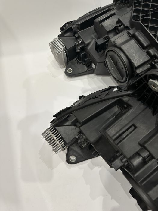 Mercedes EQC eqc фара передня оптика наявність A2939060201 A2939062801