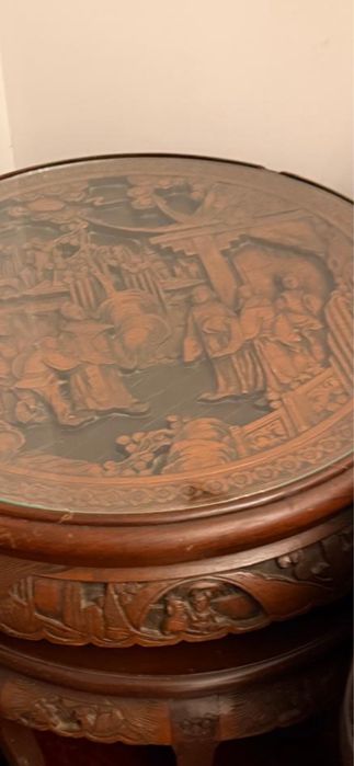 Mesa madeira chinesa com 4 bancos