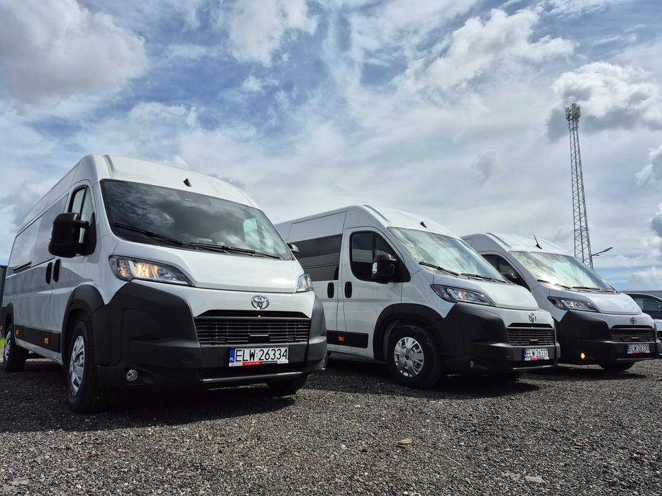 Wynajem Toyota Proace MAX brygadowy bus