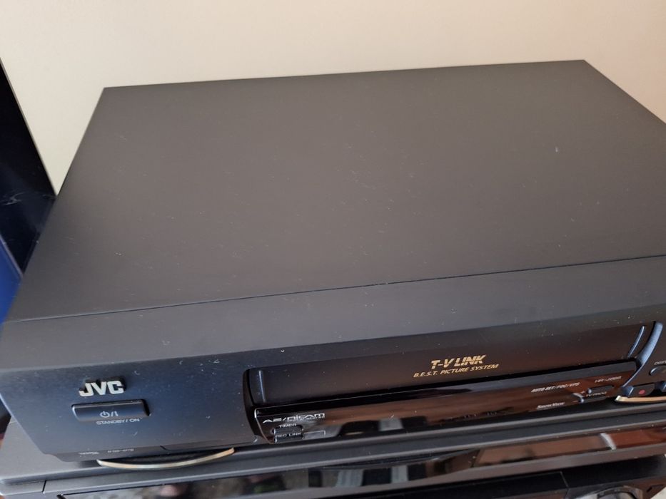 Magnetowid JVC HR-J668EU