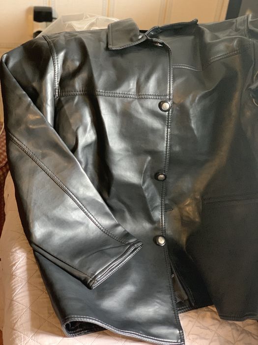 Jaqueta Couro Sint. “ Emporio Armani” fashion