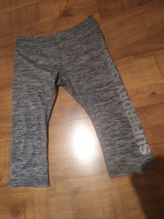 Damskie legginsy 3/4 SUPERDRY sport rozmiar spodenki treningowe S