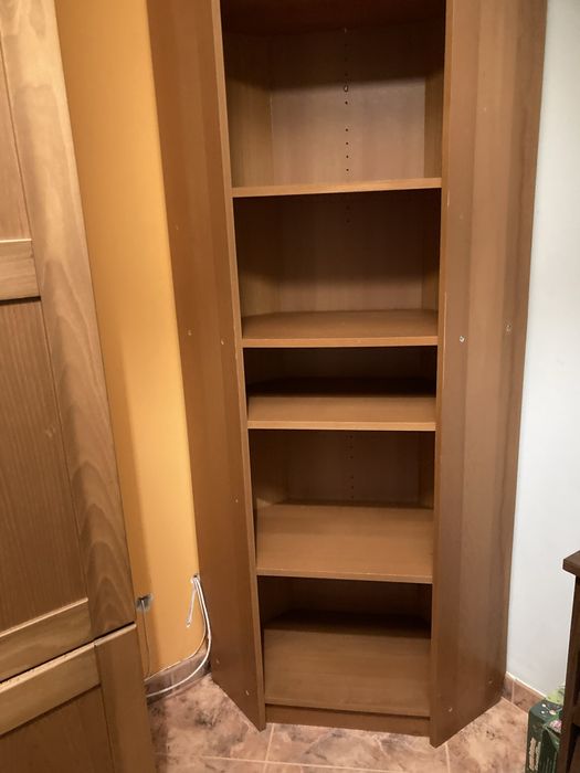 Movél de canto para arrumação em bom estado