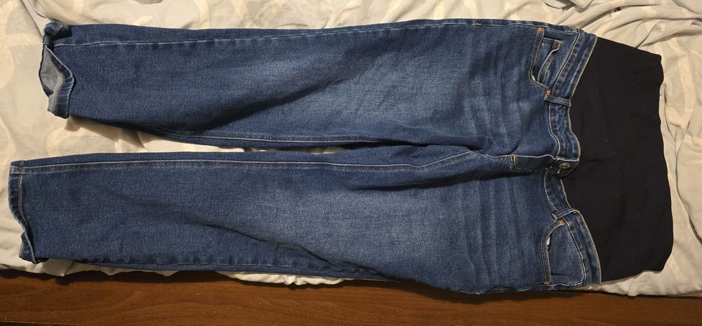Jeansy ciążowe marki reserved w rozmiarze 40