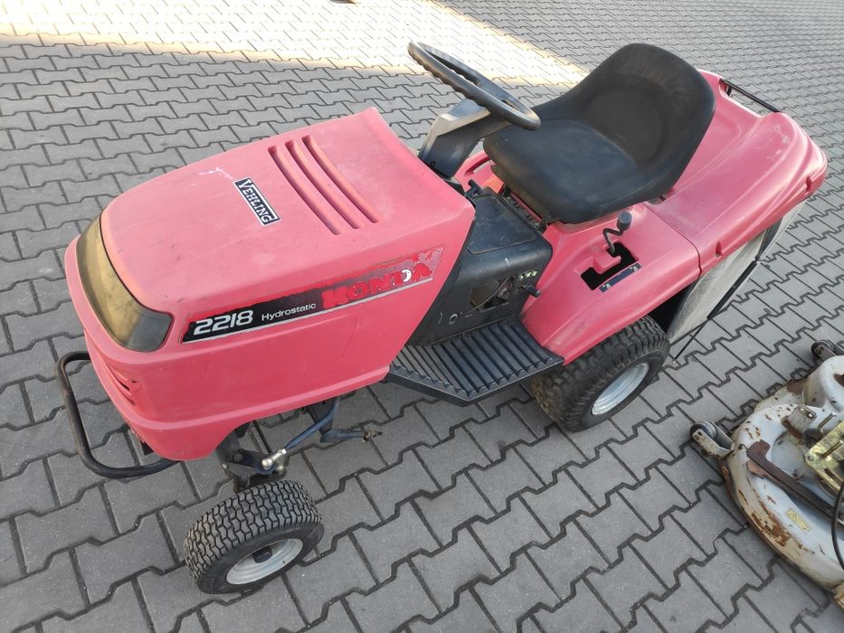 Kosiarka traktorek Honda 2218 Castel garden Viking części zwrotnica