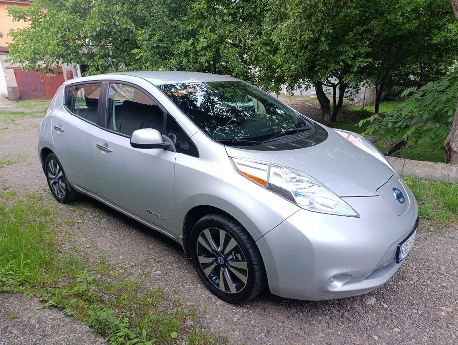 Nissan leaf електро друг