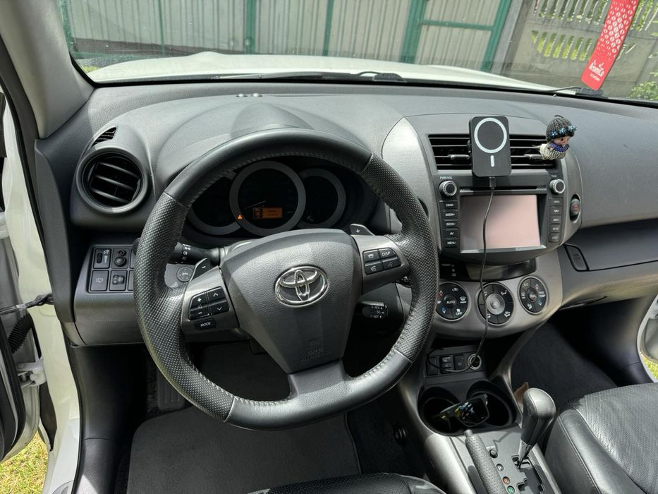 Toyota RAV4 2011 VIN JTMBE31V10D054308 фото оголошення 10 з 14