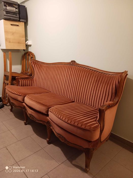 Sprzedam komplet 6 krzeseł + sofa