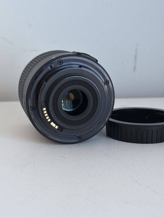 Canon EF 18-55mm