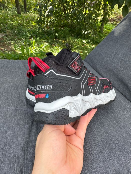 Детские кожаные ботинки на липучках Skechers Velocitrek 27/30/31/32/33/35р