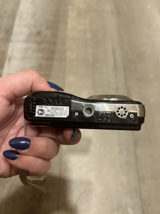 FujiFilm Finepix Av 100