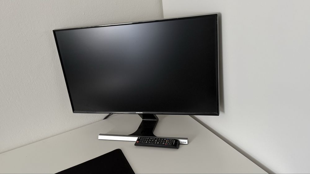 Telewizor 27 cali SAMSUNG