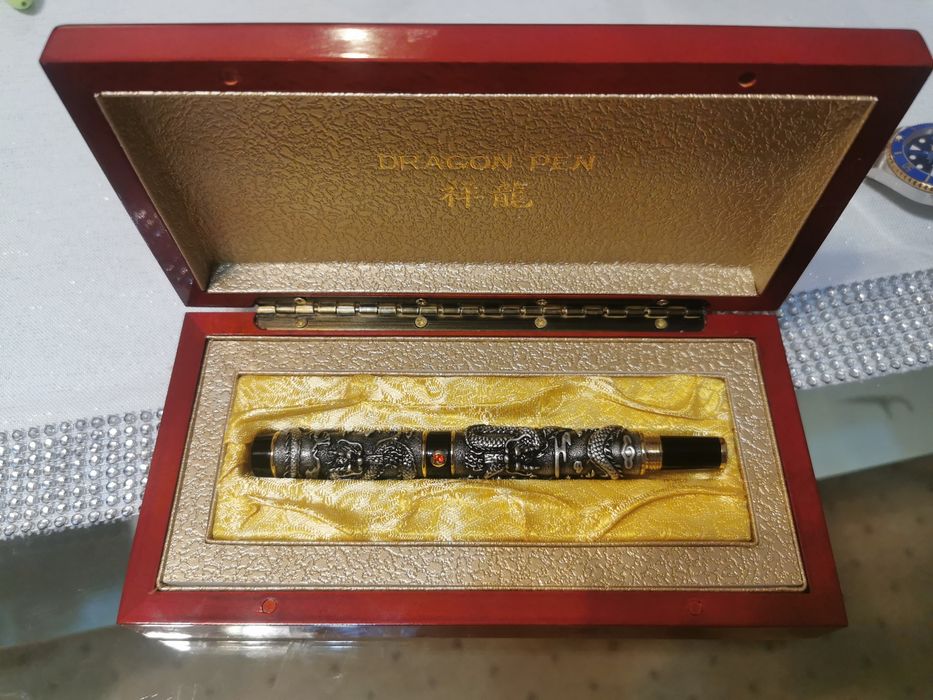 Pióra wzór chiński