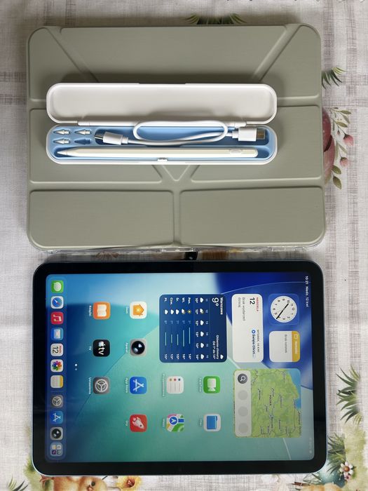 Apple Ipad 10th generacji 2021 + rysik i etui