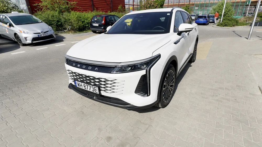 Omoda 9