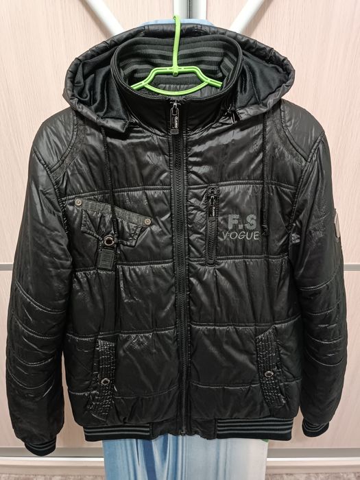 Чоловіча зимова куртка