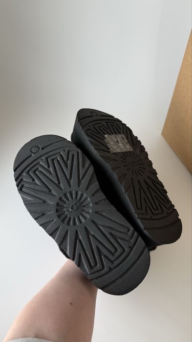 Замшеві капці UGG W FUNKETTE 38