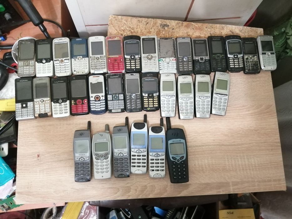 Продам лот телефонів Соні Еріксон