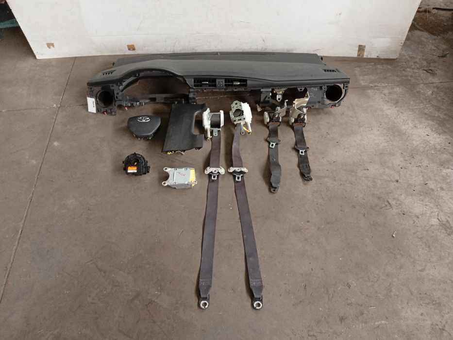 Kit de airbags TOYOTA Auris Hatchback (_E18_)