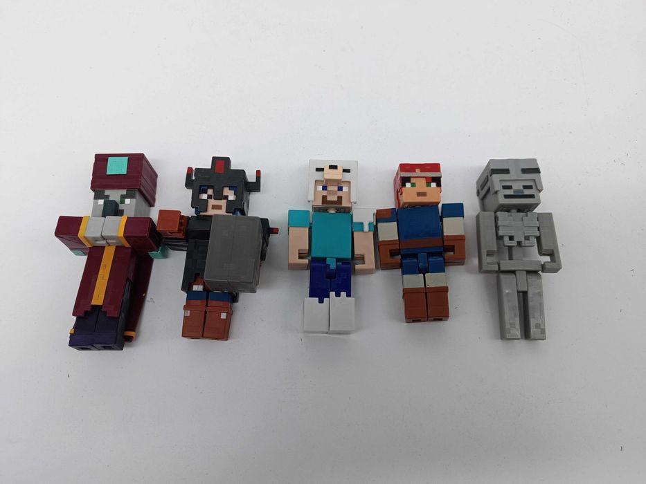 Figurki Minecraft Dungeons 3,25” Zestaw bitewny „Pustynna świątynia” z minifigurkami, zbrojami i bronią