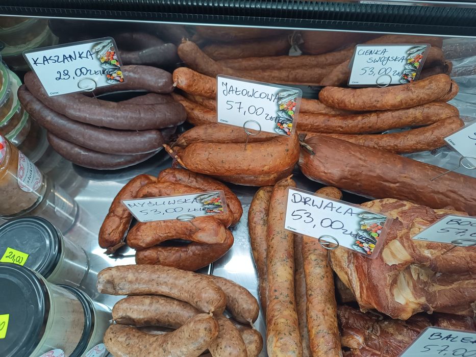 Ryby wędzone tradycyjnie oraz kiełbasy