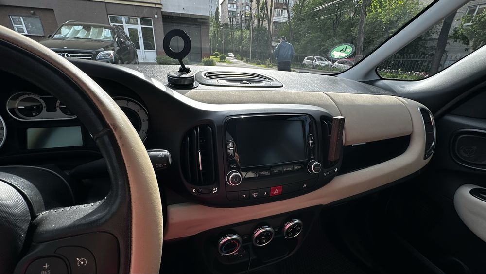 Продам fiat 500l