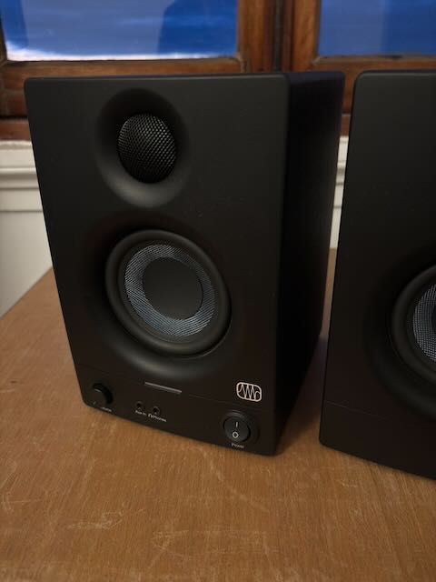 Monitores PreSonus Eris 3.5
